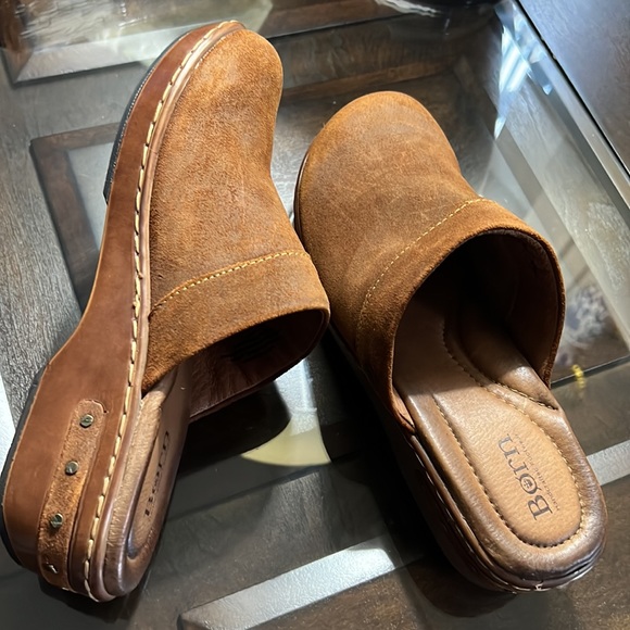 BORN BANDY WOMENS CLOGS. - Picture 10 of 11